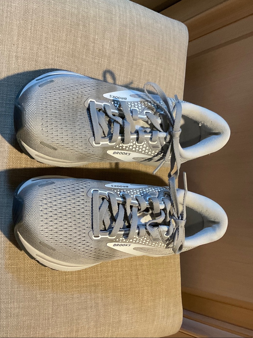 Brooks Kids Light Grey Mesh Lace-Up Sneakers
